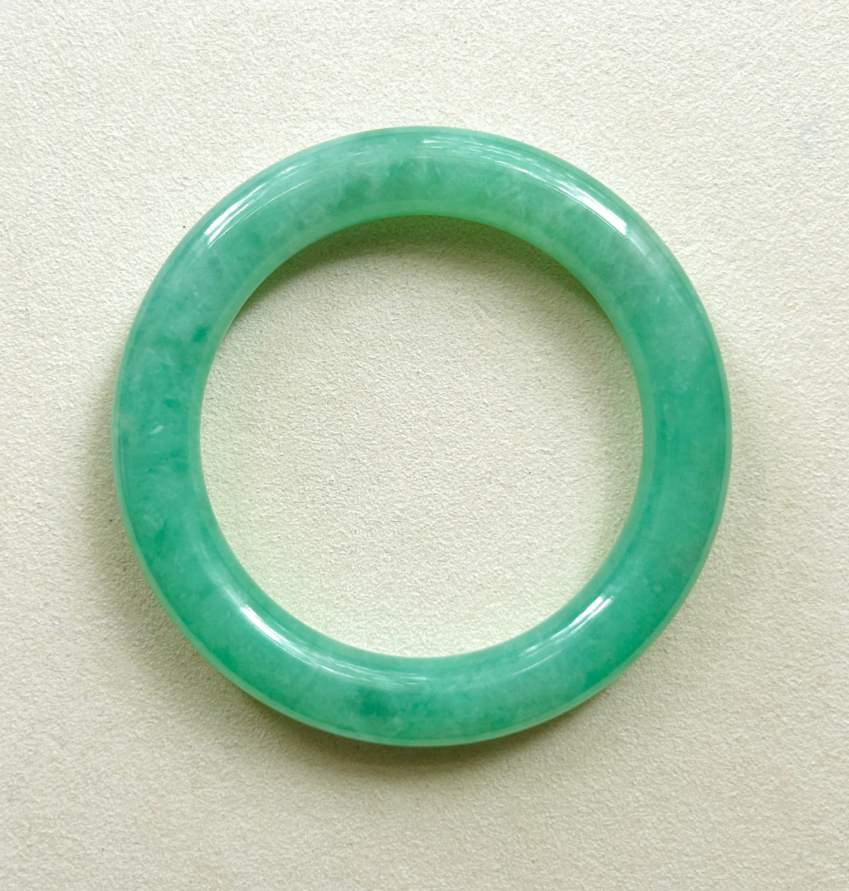Natural Burmese Jadeite Bangle, Type A Jade, Vibrant Apple Green, Excellent Translucency, Fine Glutinous Texture 55mm