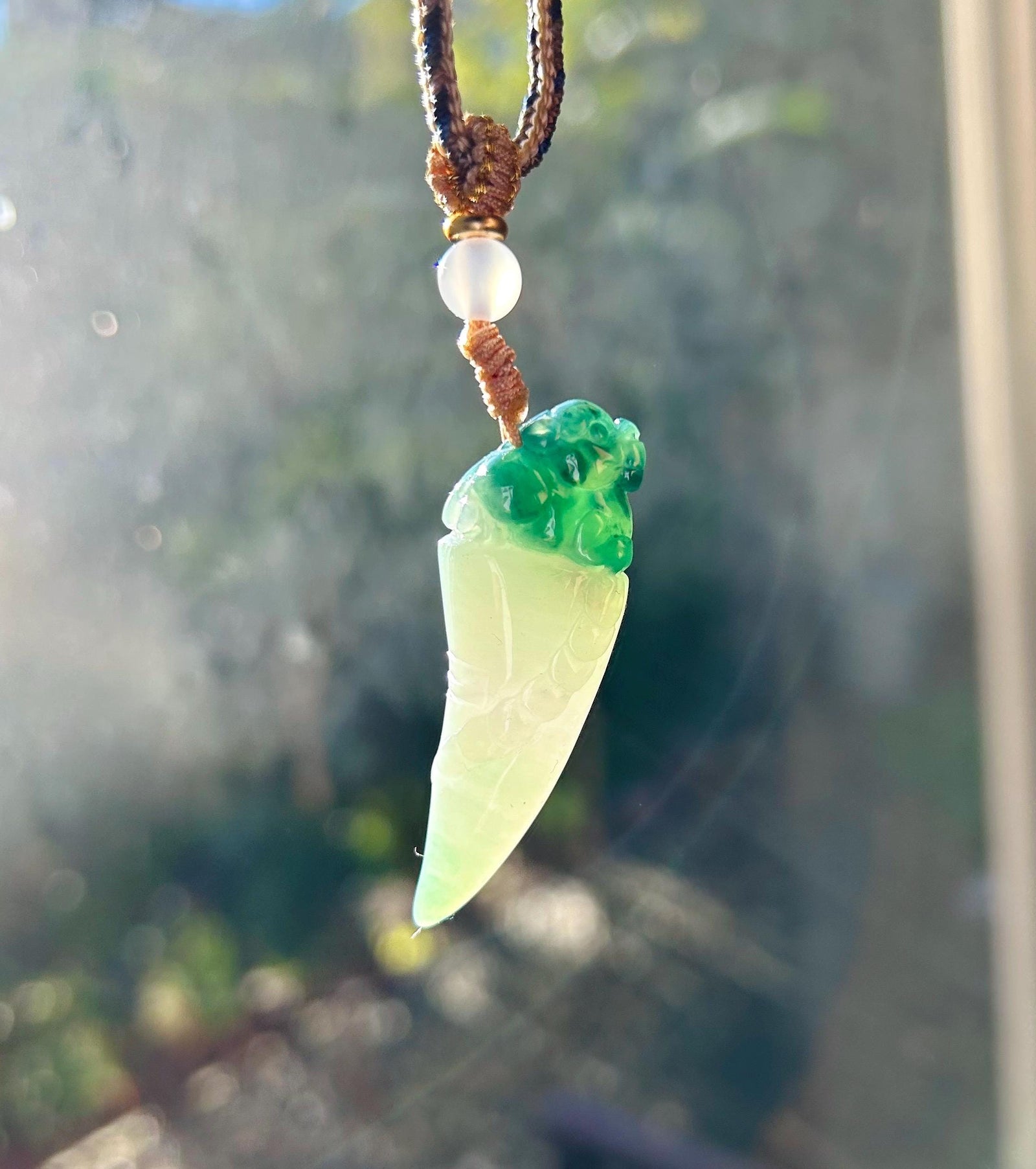 Jadeite Lion’s Fang Pendant Jewelry Handwoven Adjustable Necklace Natural Burmese Type A Translucent Icy Green Jade