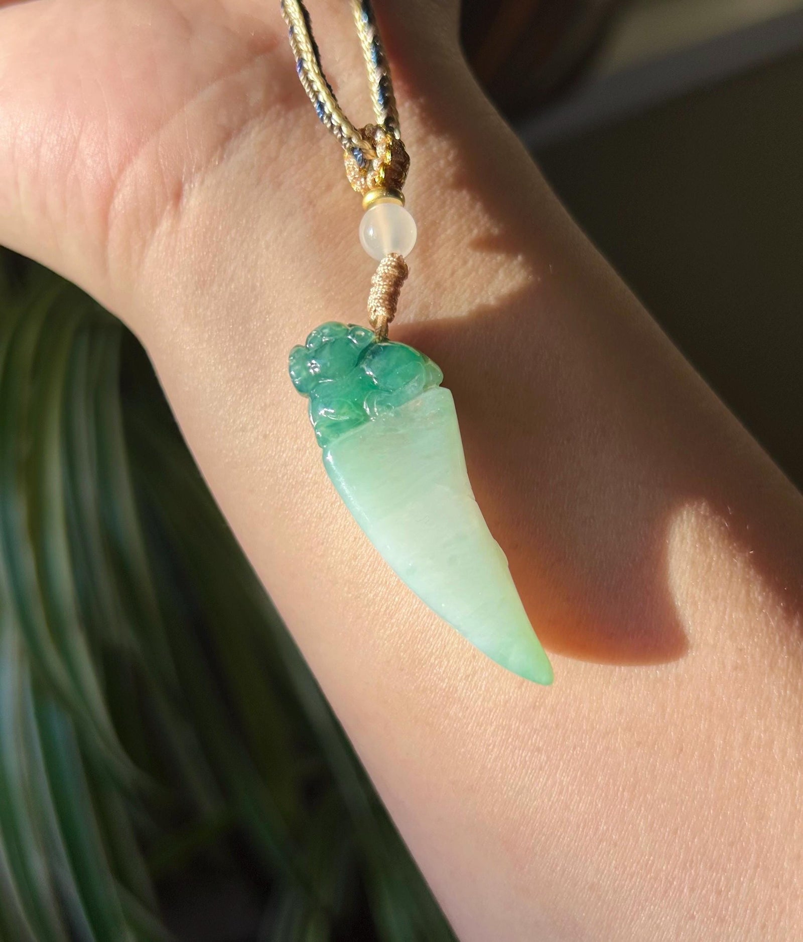 Jadeite Lion’s Fang Pendant Jewelry Handwoven Adjustable Necklace Natural Burmese Type A Translucent Icy Green Jade