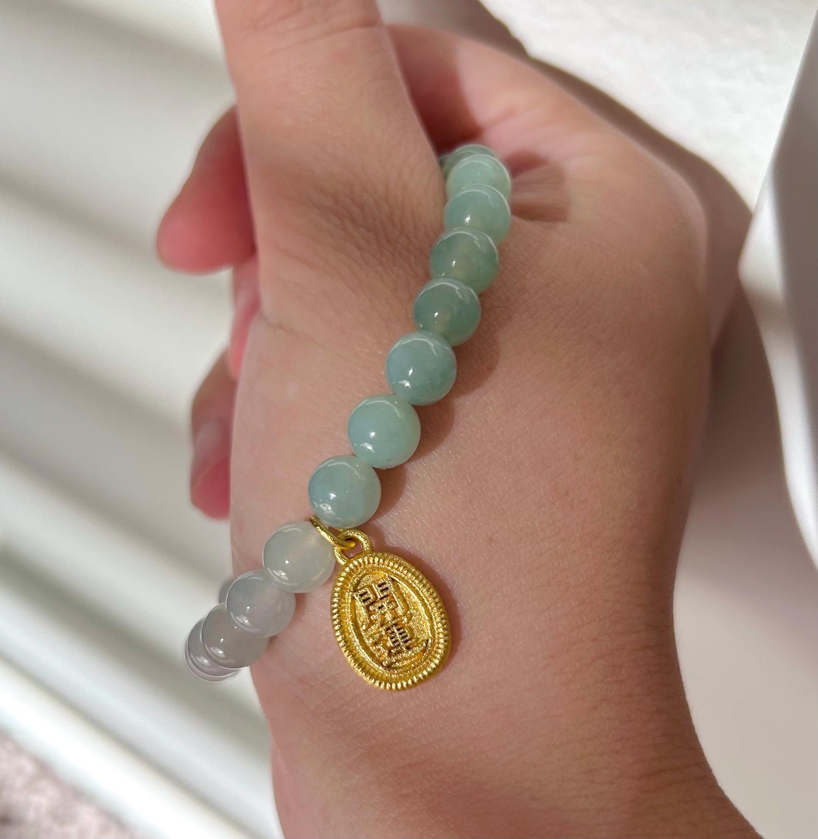 Natural Jadeite Beaded Bracelet Burmese Type A Translucent Icy Green & White Gradient Color Jade 7.3mm
