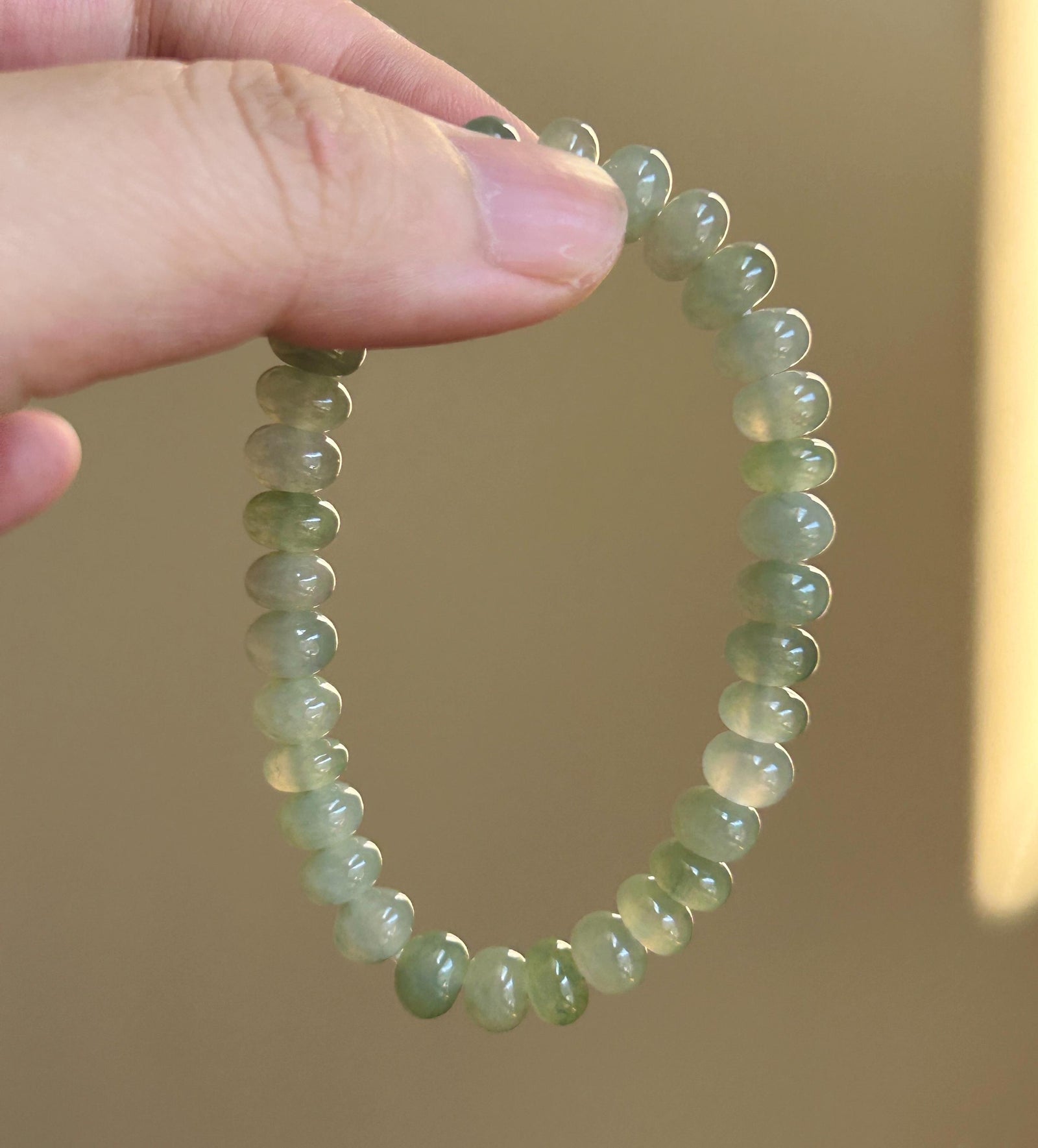 Natural Jade Beaded Bracelet | Burmese Type A Highly Translucent Icy Clear-Water Green Jadeite 8mm