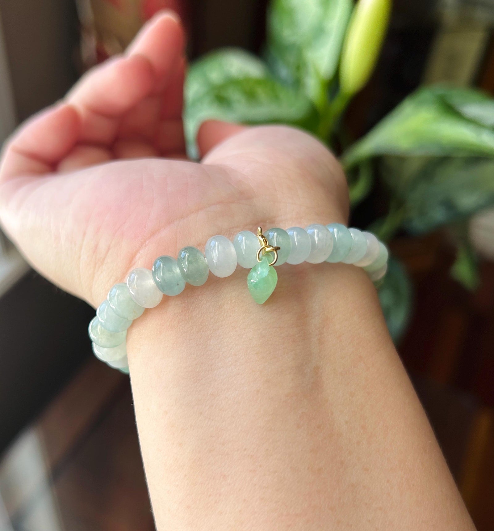 Natural Jadeite Beaded Bracelet Burmese Type A Highly Translucent Fine Icy Macaron Pale Icy Green Jade 8mm Minimalist Jewelry