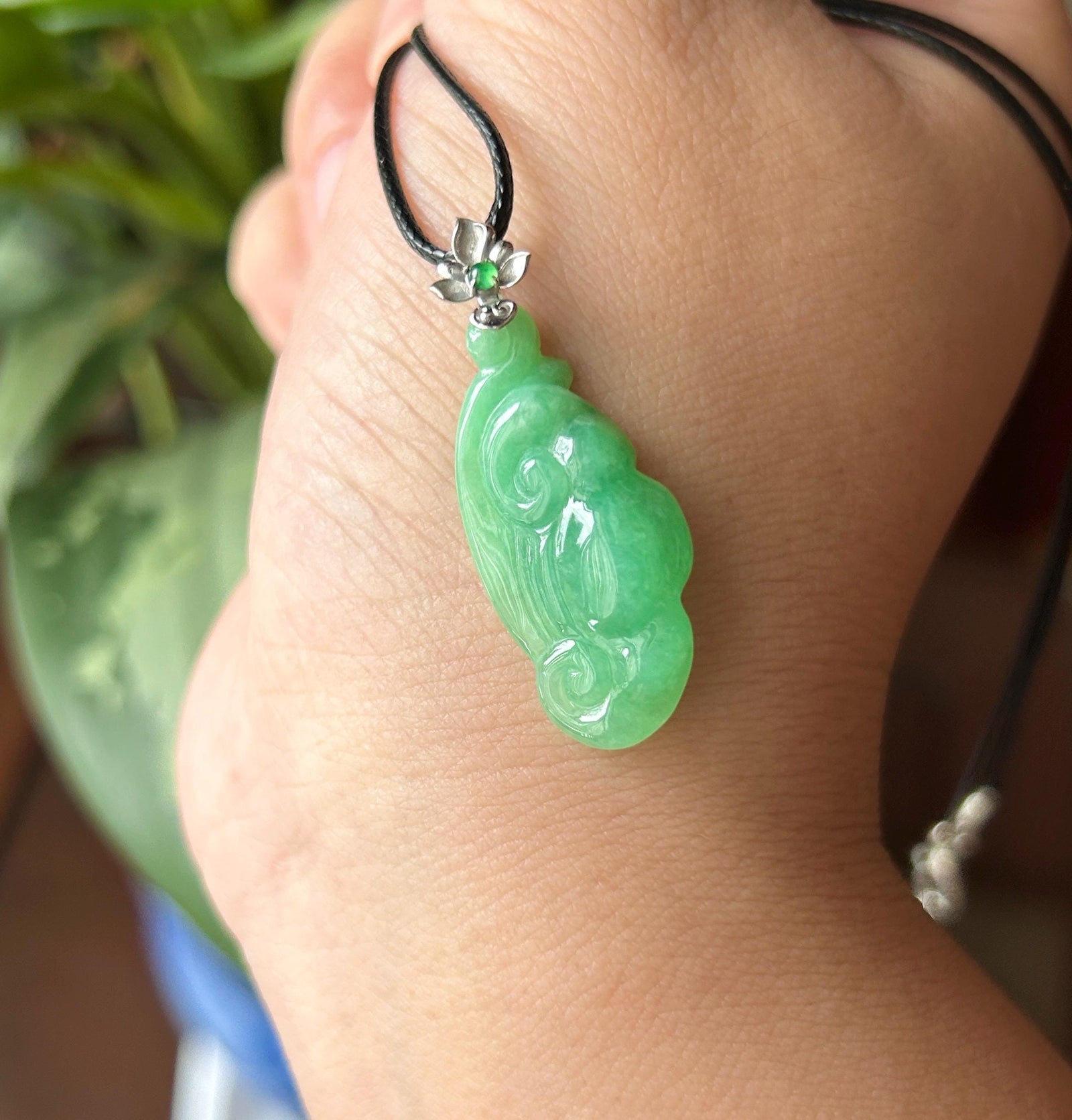 Certified Natural Jadeite RuYi Pendant | Burmese Type A Icy Gelatinous Vivid Apple Green Jade, 18k Solid Gold