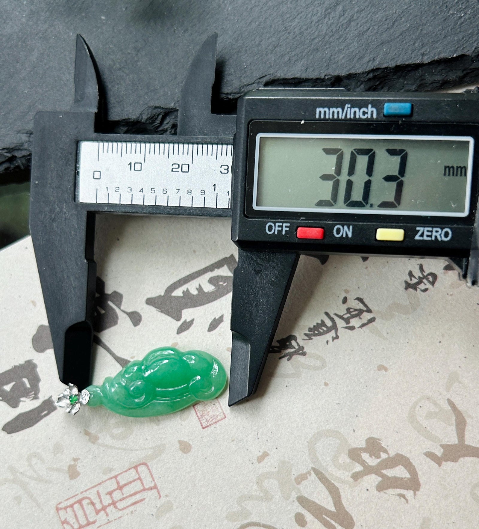Certified Natural Jadeite RuYi Pendant | Burmese Type A Icy Gelatinous Vivid Apple Green Jade, 18k Solid Gold