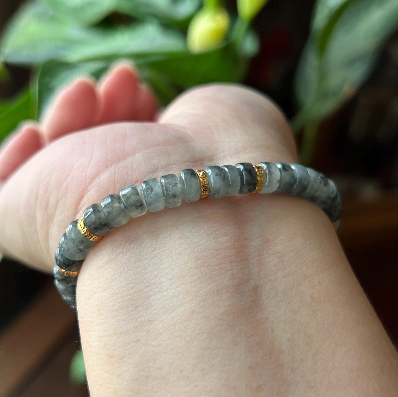 Natural Jadeite Beaded Bracelet | Burmese Type A Translucent Icy Wuji Black & Misty Gray Gradient Jade | 7.4mm
