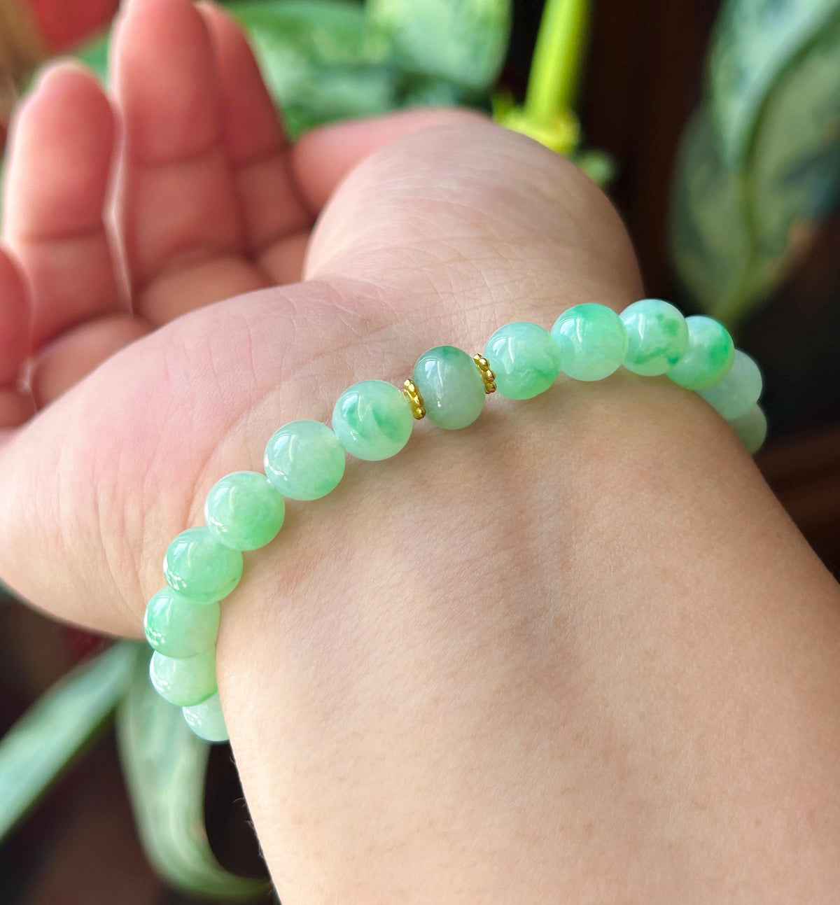 Natural Jadeite Beaded Bracelet, Burmese Type A Highly Translucent Icy Apple Green & Vivid-Green Floral Jade Beads, 7.6mm