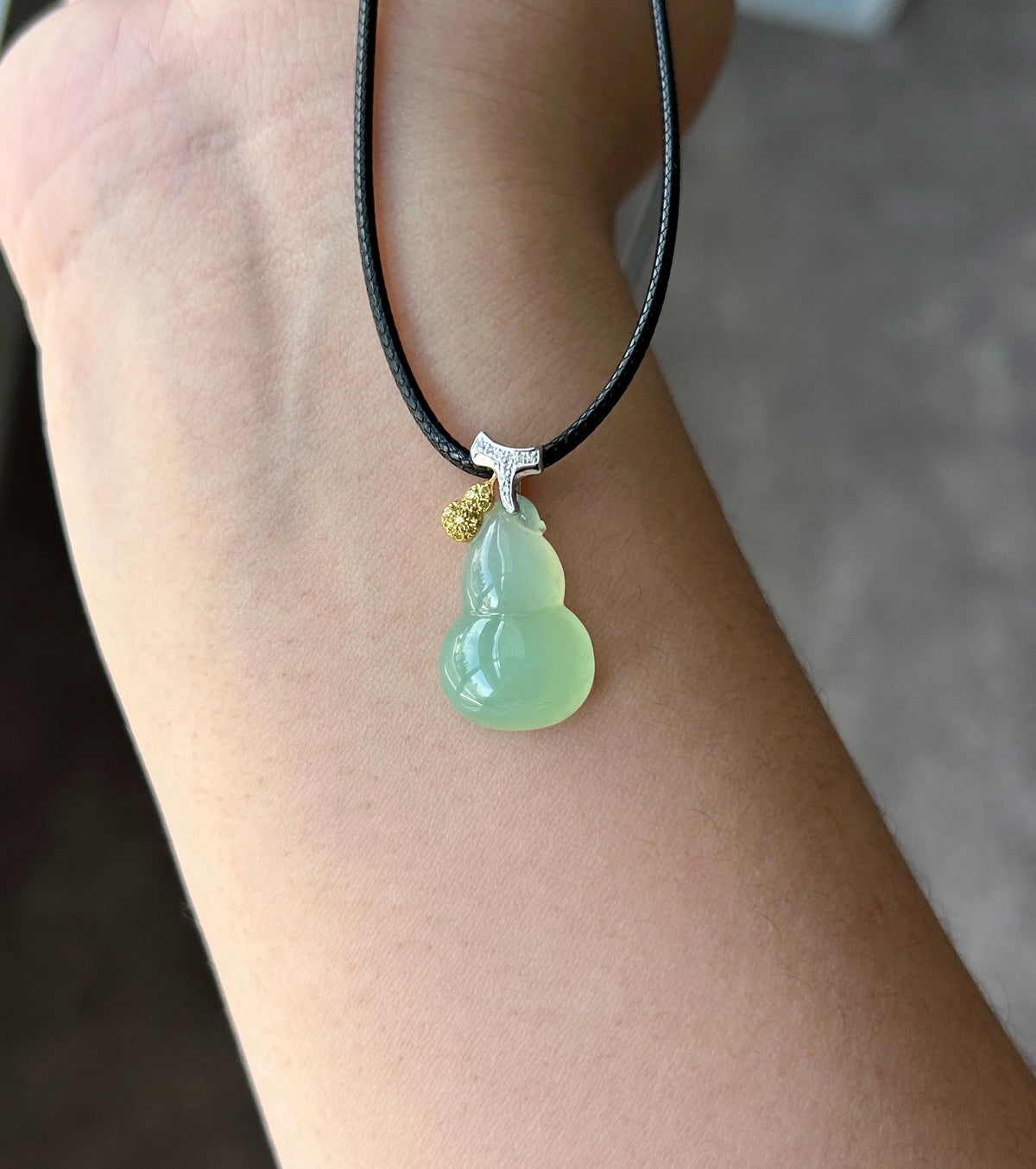 Certified Natural Jadeite Gourd Pendant High-End Burmese Type A Highly Translucent Icy Sweet Apple Green Jade Hulu, 18k Solid Gold, Diamonds