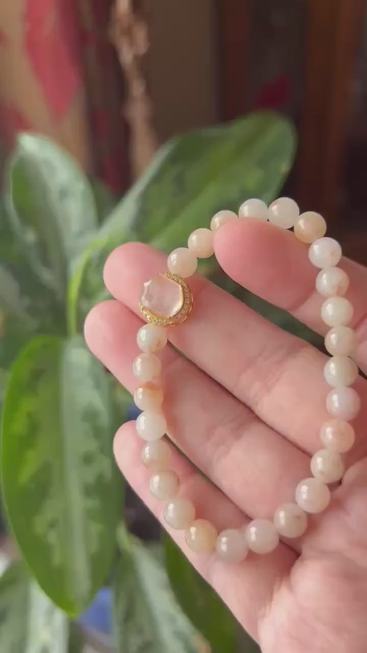 Natural Jadeite Beaded Bracelet – Burmese Type A Icy Red Floral with Highly Translucent Focal Icy White Jade, 6.4mm